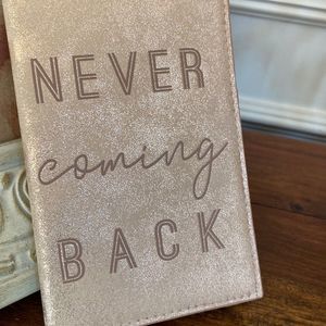 𝅺NEW! Travel Wallet